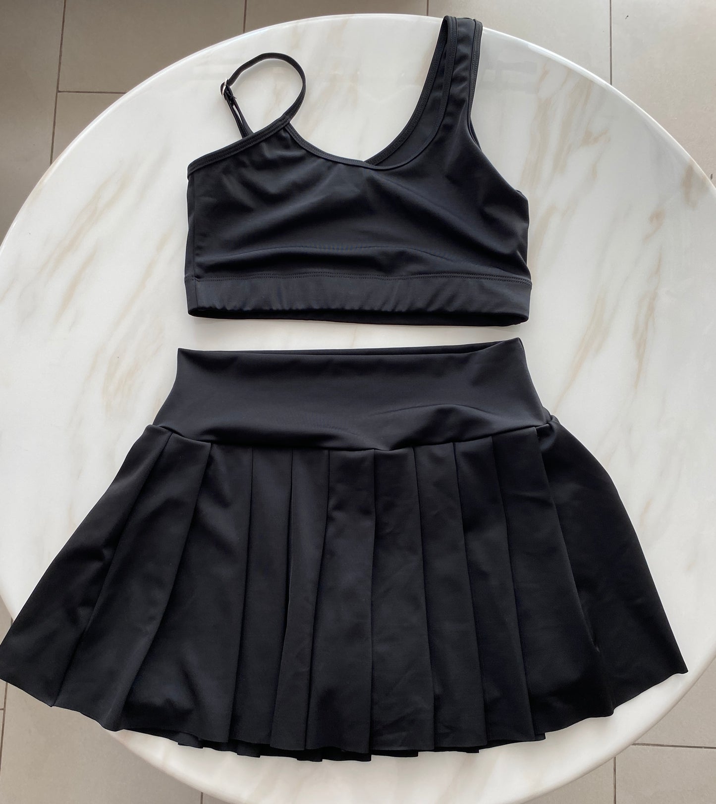 FALDA PRENCES + TOP