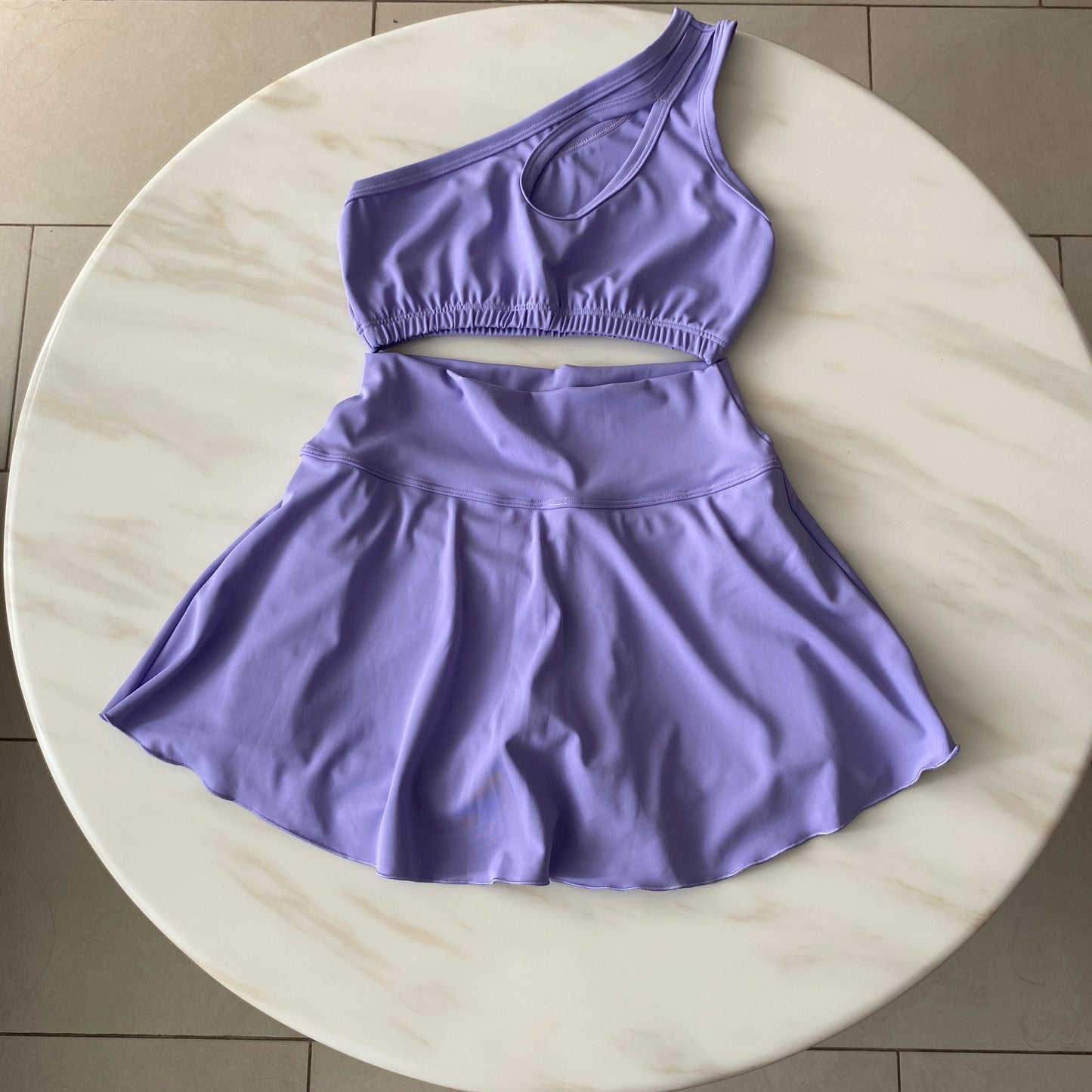 FALDA SHORT + TOP ARIEL