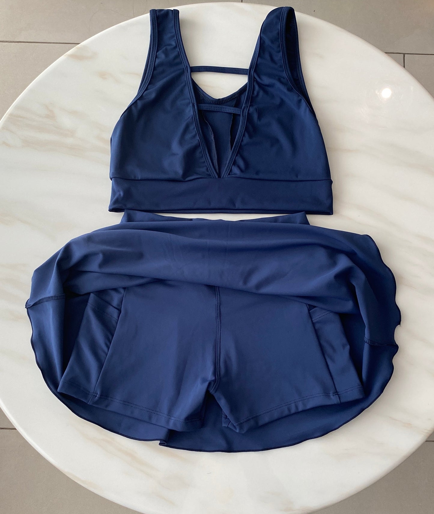 FALDA SHORT + TOP ARIEL