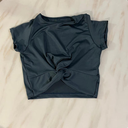 POLERA NUDOS